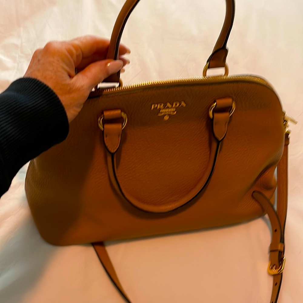 Purchased in Italy- excellent condition. Color is burnt tan.